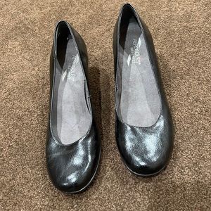 Womens shoes